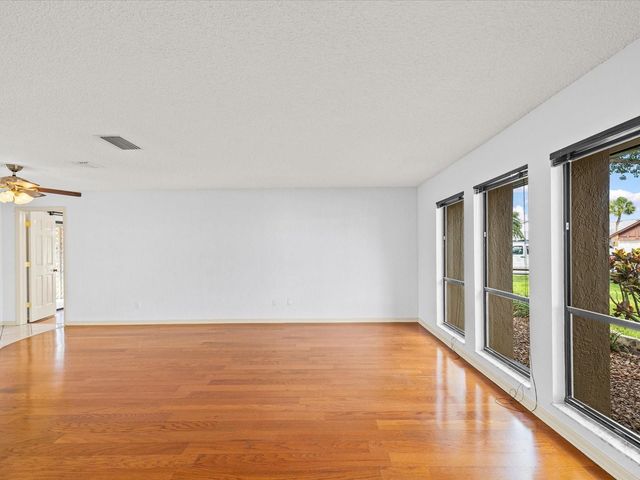 10843 HARBORSIDE DRIVE, Largo, FL 33773