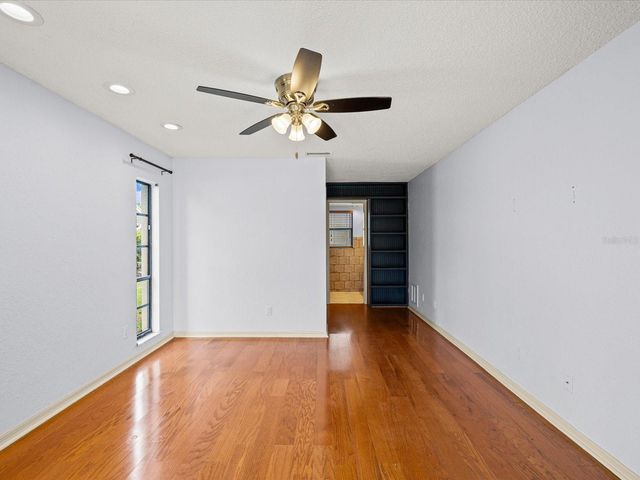10843 HARBORSIDE DRIVE, Largo, FL 33773