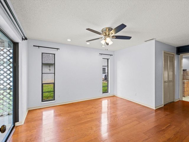 10843 HARBORSIDE DRIVE, Largo, FL 33773
