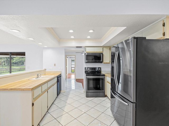 10843 HARBORSIDE DRIVE, Largo, FL 33773