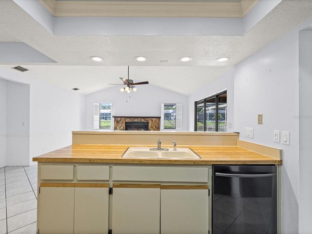 10843 HARBORSIDE DRIVE, Largo, FL 33773