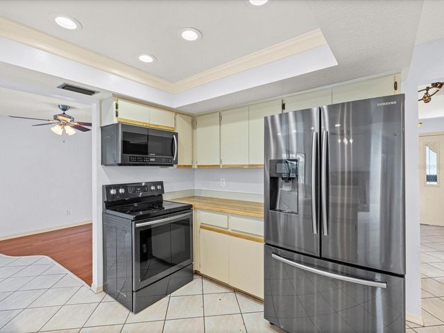 10843 HARBORSIDE DRIVE, Largo, FL 33773