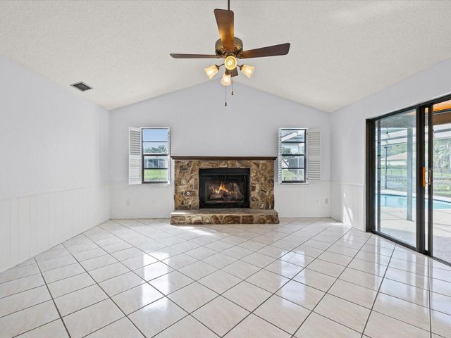 10843 HARBORSIDE DRIVE, Largo, FL 33773