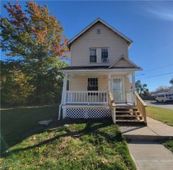 711 Eddy Road, Cleveland, OH 44108