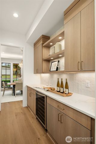 1654 152nd Avenue SE, Bellevue, WA 98007