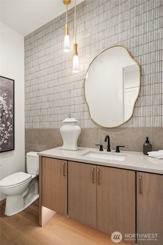 1654 152nd Avenue SE, Bellevue, WA 98007