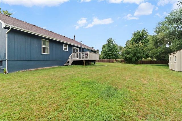 206 E 22nd Terrace, Kearney, MO 64060