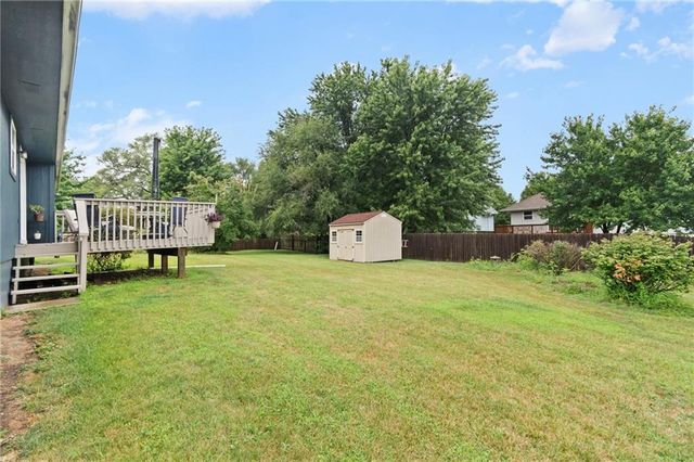 206 E 22nd Terrace, Kearney, MO 64060