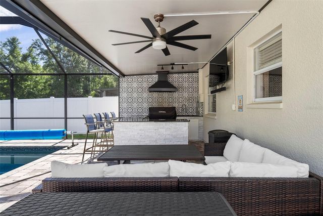 18146 BAHAMA BAY DRIVE, Tampa, FL 33647