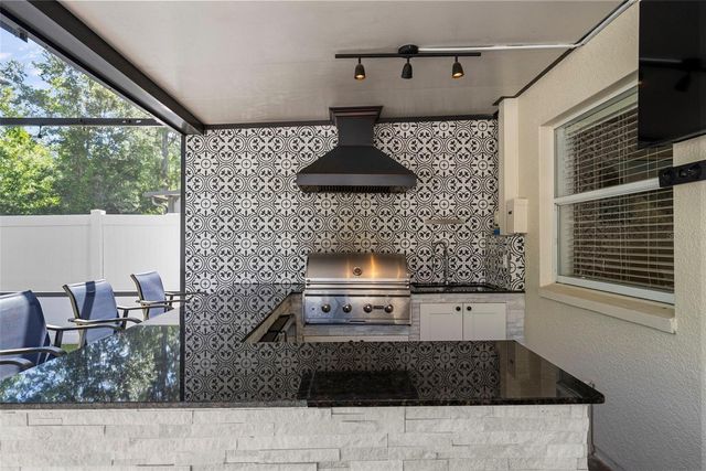 18146 BAHAMA BAY DRIVE, Tampa, FL 33647