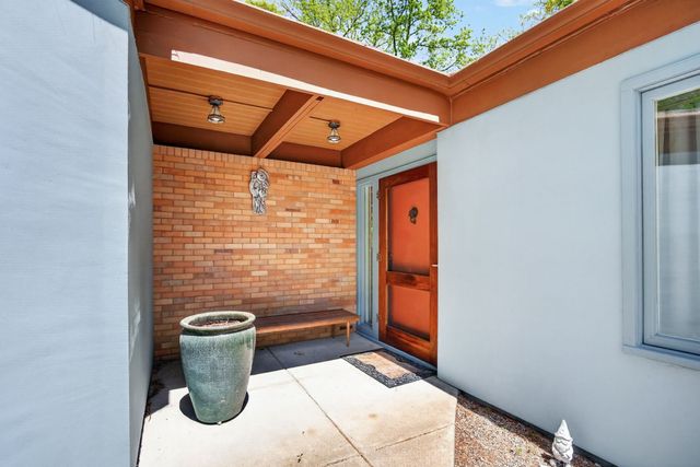 2841 Gilmore Avenue, Des Moines, IA 50312