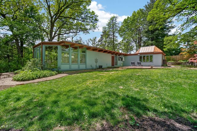 2841 Gilmore Avenue, Des Moines, IA 50312