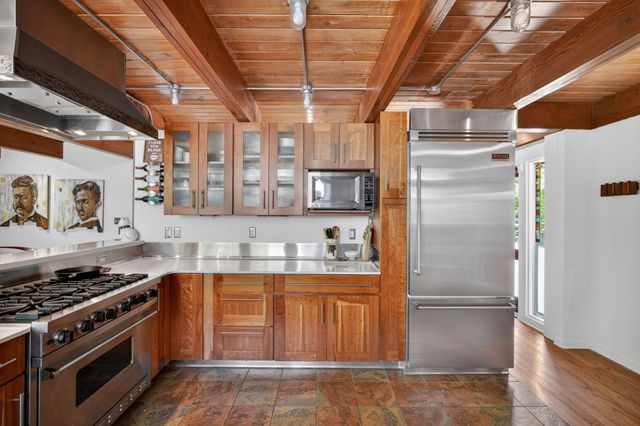 2841 Gilmore Avenue, Des Moines, IA 50312