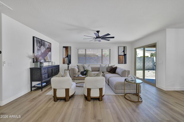 242 N 102ND Place, Mesa, AZ 85207