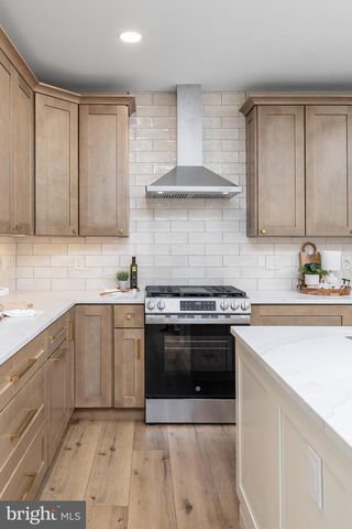 116 DICKINSON RD, Glassboro, NJ 08028