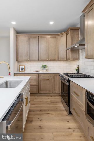 116 DICKINSON RD, Glassboro, NJ 08028