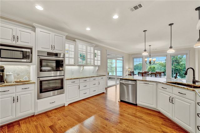 760 Woods Edge Drive, Seneca, SC 29672