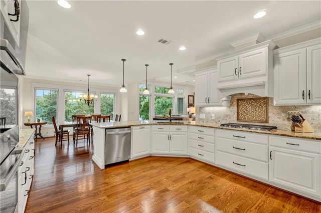 760 Woods Edge Drive, Seneca, SC 29672