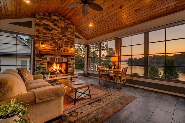 760 Woods Edge Drive, Seneca, SC 29672
