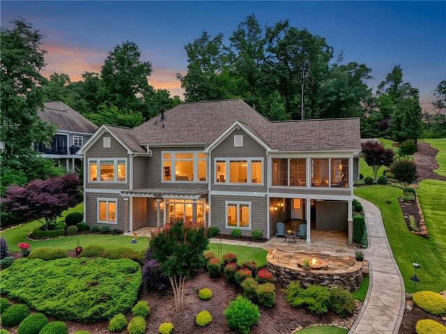 760 Woods Edge Drive, Seneca, SC 29672