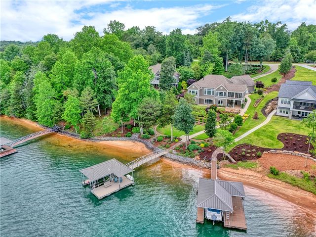 760 Woods Edge Drive, Seneca, SC 29672