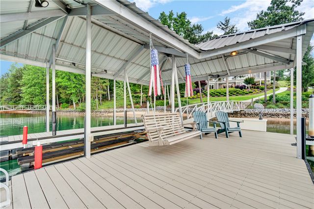 760 Woods Edge Drive, Seneca, SC 29672