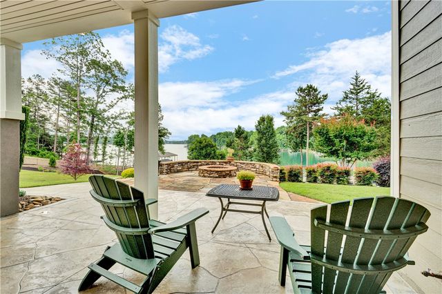 760 Woods Edge Drive, Seneca, SC 29672