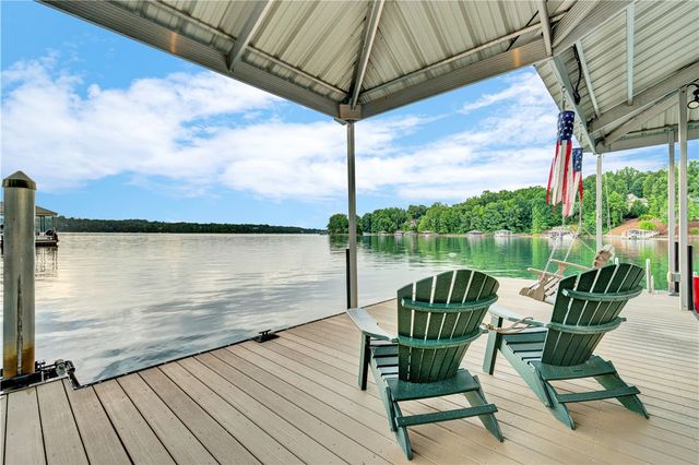 760 Woods Edge Drive, Seneca, SC 29672