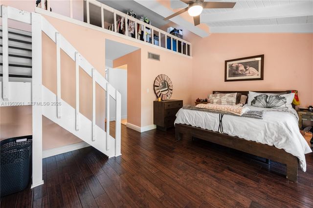 7890 SW 86th St 10, Miami, FL 33143