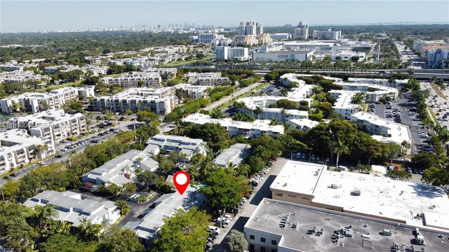 7890 SW 86th St 10, Miami, FL 33143