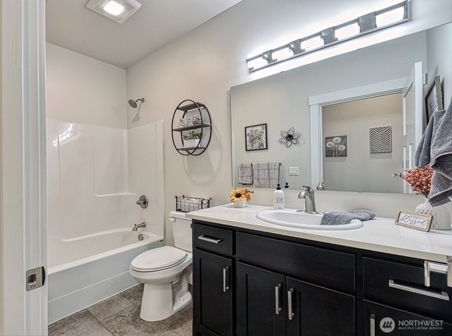 19443 Oakleaf Lane, Sedro Woolley, WA 98284