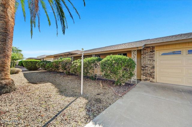 9711 W INDIAN HILLS Drive, Sun City, AZ 85351