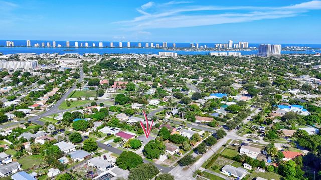640 W ILEX Drive, Lake Park, FL 33403