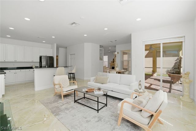 1945 Isla De Palma CIR, Naples, FL 34119