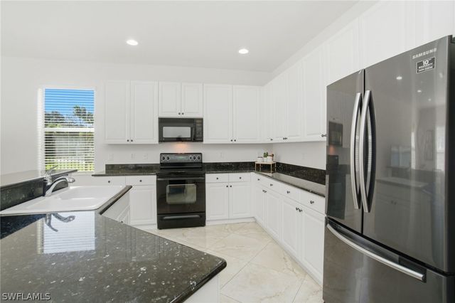 1945 Isla De Palma CIR, Naples, FL 34119