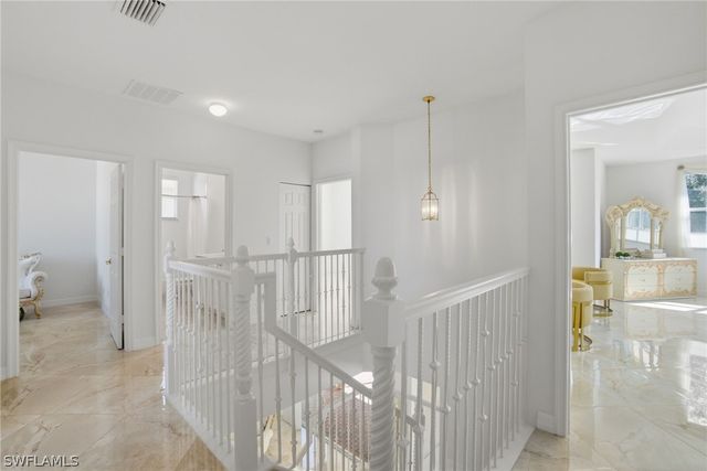 1945 Isla De Palma CIR, Naples, FL 34119