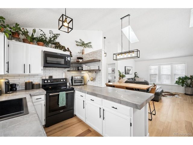 9659 W Chatfield Ave A, Littleton, CO 80128