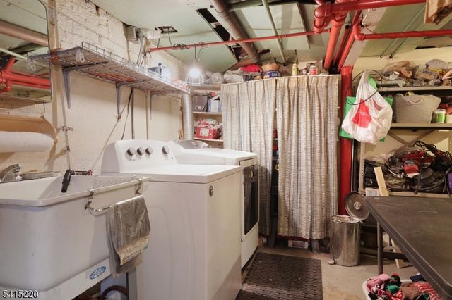 478 Walnut St, Elizabeth City, NJ 07201