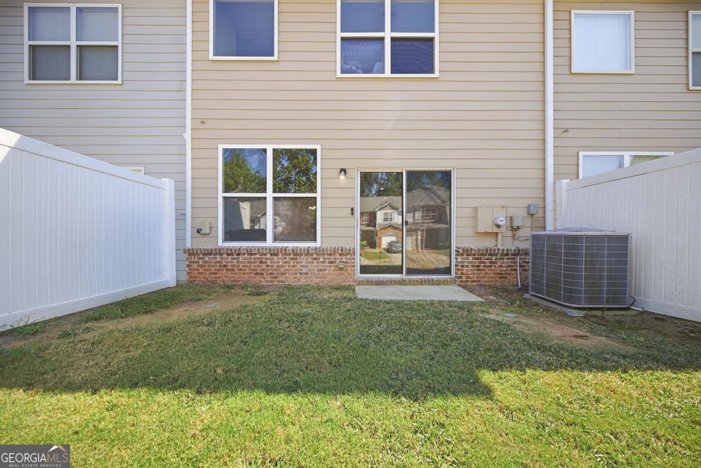 3318 Fernview Drive, Lawrenceville, GA 30044 — photo 5
