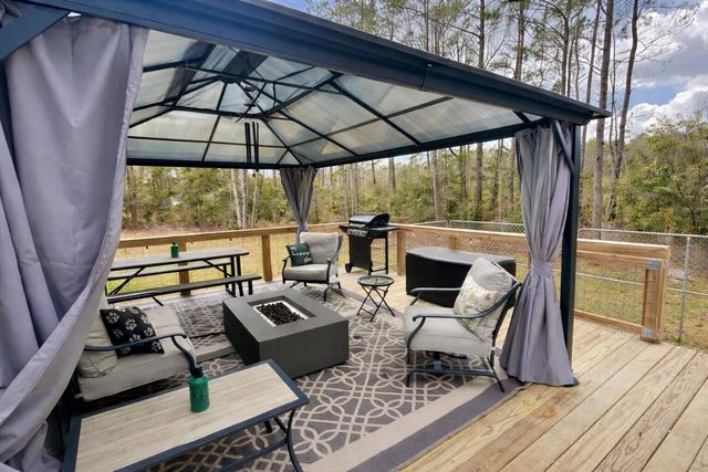 1297 Heaven Drive, Saint Stephen, SC 29479