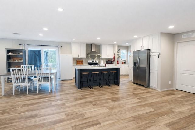 1297 Heaven Drive, Saint Stephen, SC 29479