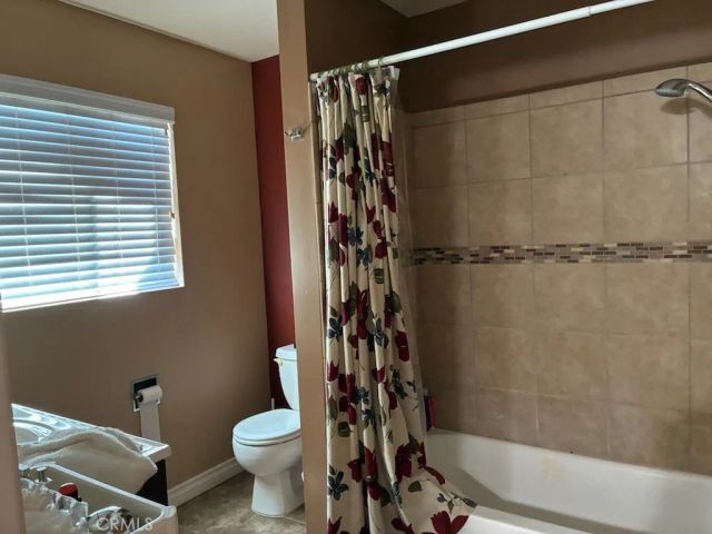 919 N Minter, Santa Ana, CA 92701