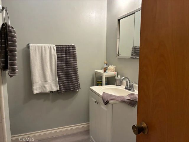 919 N Minter, Santa Ana, CA 92701