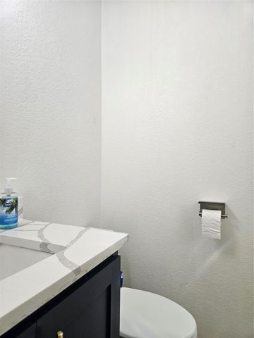 13400 Coomes DR, Del Valle, TX 78617