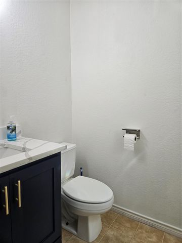 13400 Coomes DR, Del Valle, TX 78617