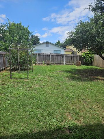 13400 Coomes DR, Del Valle, TX 78617