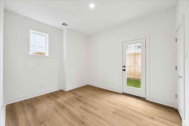 1658 W Tidwell Road, Houston, TX 77091