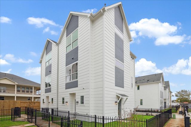 1658 W Tidwell Road, Houston, TX 77091