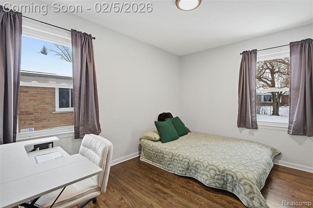 25569 W Chicago, Redford, MI 48239