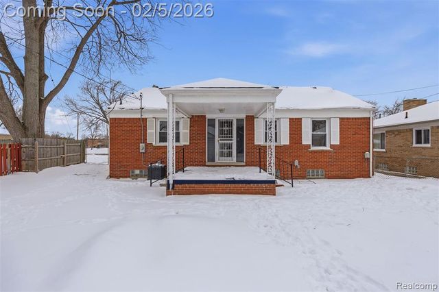 25569 W Chicago, Redford, MI 48239